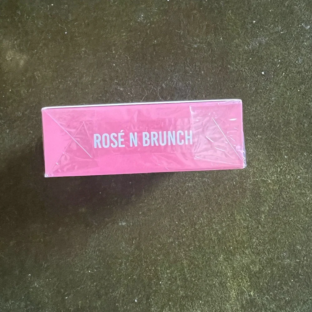 Danessa Myricks Beauty Yummy Skin Blurring Balm Powder - Flushed (Pink)